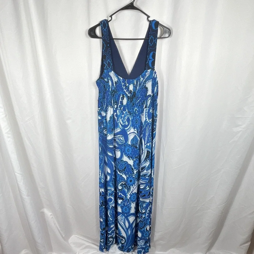 Style&co.  Size 0X Maxi Dress Paisley Beaded Blue White Black Sleeveless V-Neck‎